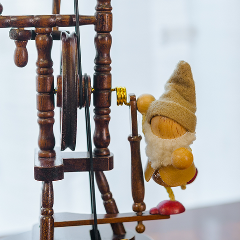 木製からくりオルゴール 糸巻き【EA092S】